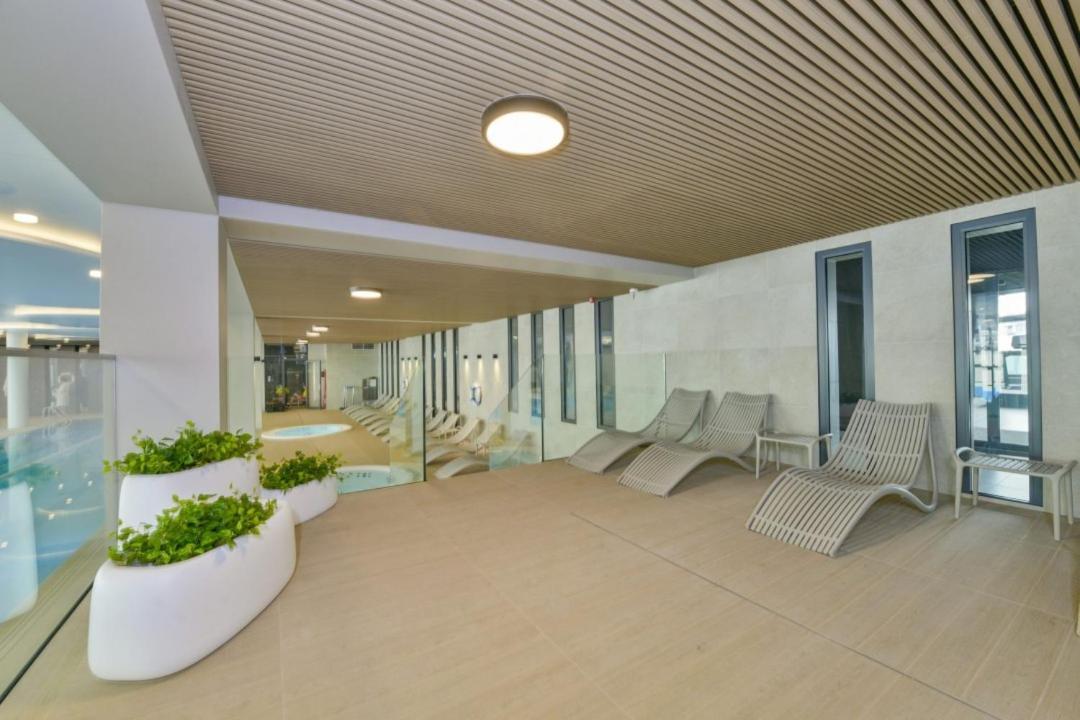 Polanki Aqua Apartament Luna Kolobrzeg Exterior photo